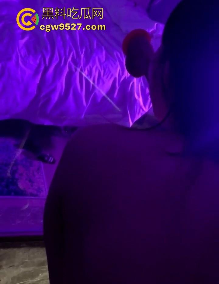 上海工商学院【刘亚雯】被金主爆操视频流出！情趣女仆装开档丝袜，后入狂野花式做爱，反差的极致魅惑！  第10张