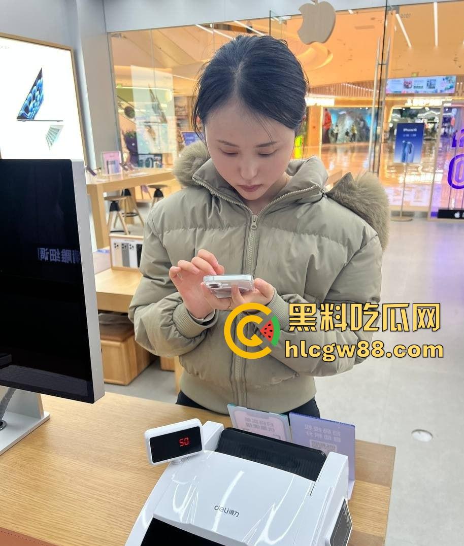 四川军嫂【任思莹】出轨亲姐老公,老公怒爆自拍性爱视频泄愤,性欲强的母狗一发不可收拾,这波震惊全网! 第5张 四川军嫂【任思莹】出轨亲姐老公,老公怒爆自拍性爱视频泄愤,性欲强的母狗一发不可收拾,这波震惊全网! 第5张