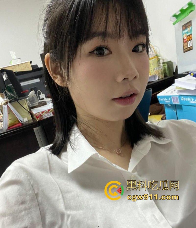 广州大学大二学妹【孙晓静】性爱视频流出,多种道具自慰,露脸口交深喉无套后入,彻底释放反差骚劲! 第2张 广州大学大二学妹【孙晓静】性爱视频流出,多种道具自慰,露脸口交深喉无套后入,彻底释放反差骚劲! 第2张