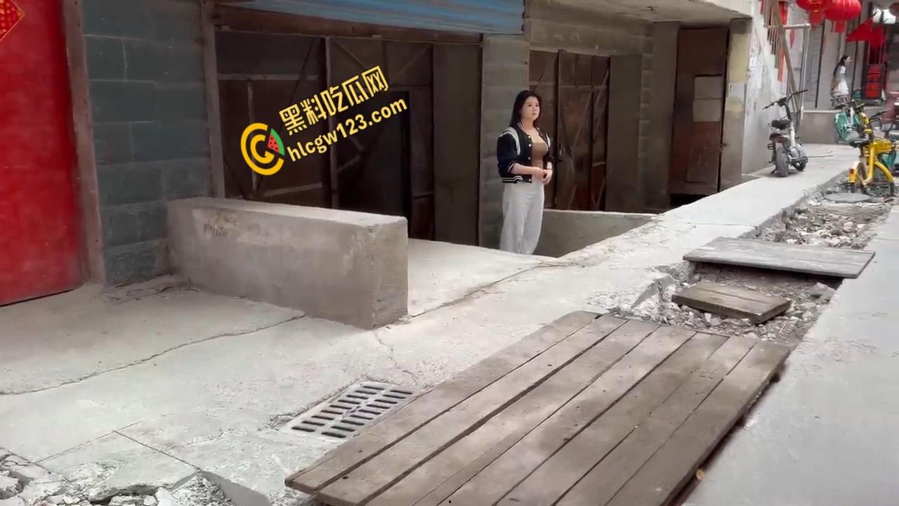 太原城中村爱情小巷，站街女丝袜翘臀勾魂，学生御姐巨乳应有尽有 !  第5张