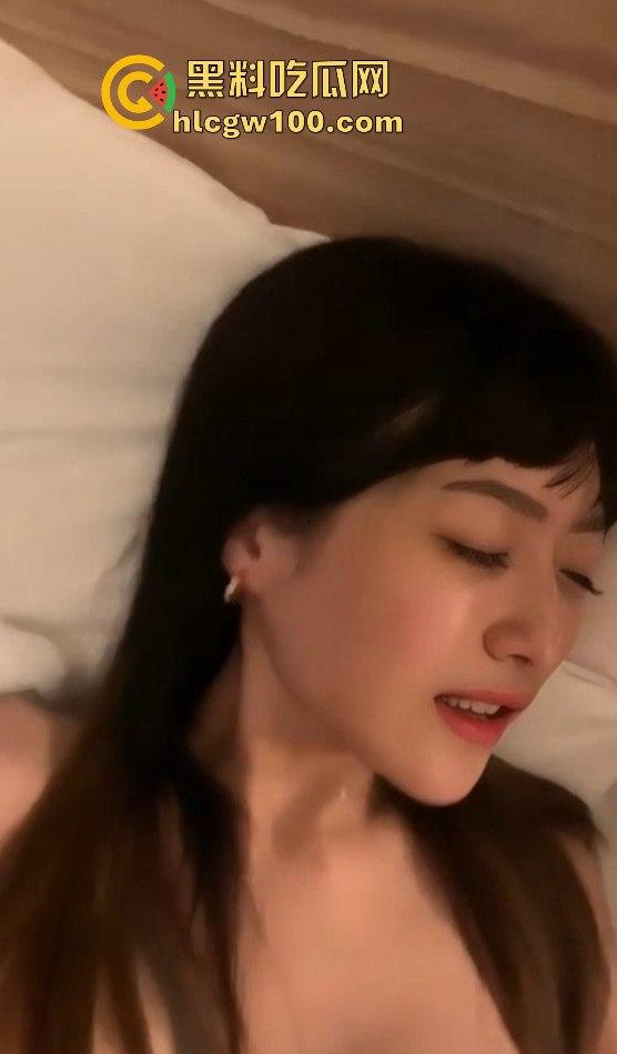 上海大学高颜值大四学姐【顾晓雨】跟富二代约炮视频曝光,娇喘声声红唇微颤,粉嫩吸引眼球。 第11张 上海大学高颜值大四学姐【顾晓雨】跟富二代约炮视频曝光,娇喘声声红唇微颤,粉嫩吸引眼球。 第11张