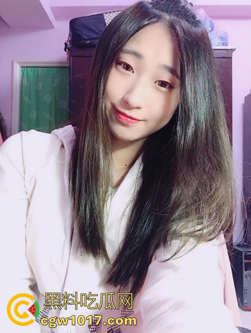 沈阳母狗幼师，昵称【小熊爱吃棒棒糖】，自述劈腿男友，约炮男友好兄弟，没事就在网上裸聊自慰给别人看！  第2张