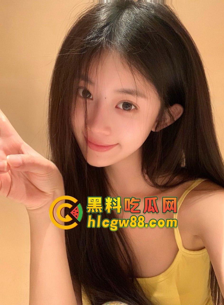 长沙榨汁姬学姐『 路瑶』狼人杀撸猫私人影院，床下高冷到底装御姐，床上可不是这个画风！  第3张