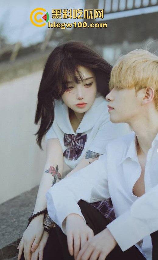 网红劲爆大瓜！！！抖音千万网红【你的欲梦】直播漏奶视频曝光，乳头黑黑的看来童锦成没少吸。  第7张