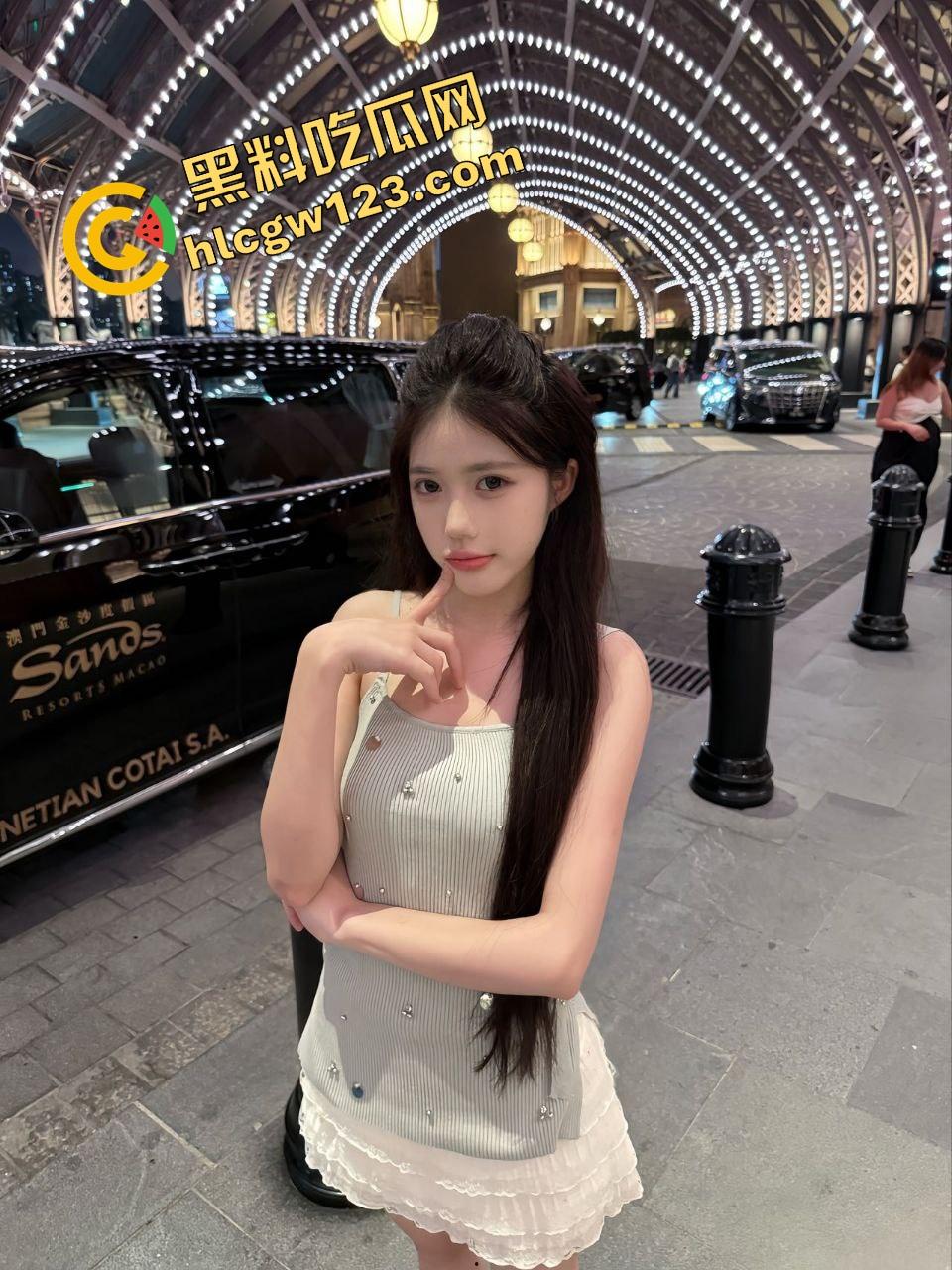 破处到底有多疼?妹子哭着咬被角,喊着别进了,疼得像被撕开,像是小穴在流血叫救命! 第3张 破处到底有多疼?妹子哭着咬被角,喊着别进了,疼得像被撕开,像是小穴在流血叫救命! 第3张