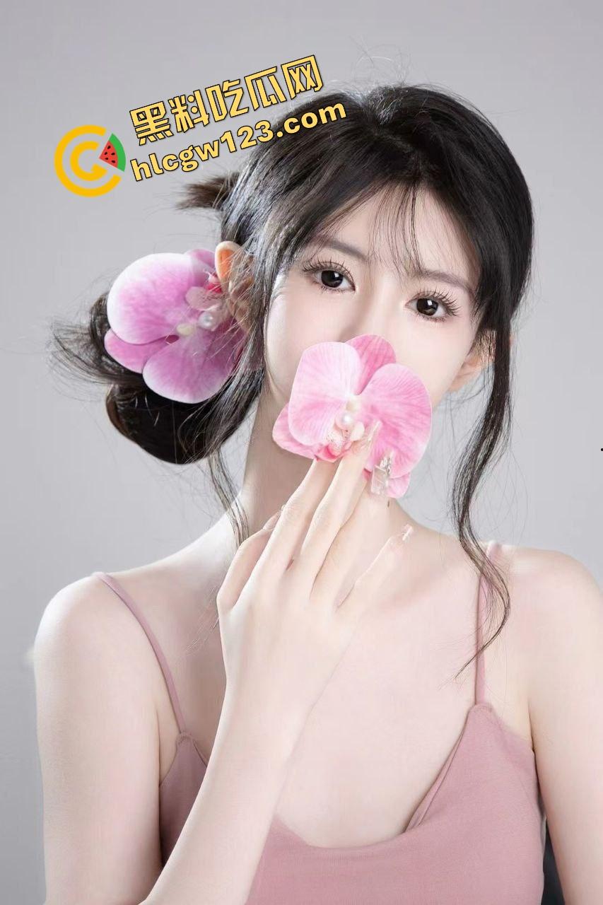 破处到底有多疼?妹子哭着咬被角,喊着别进了,疼得像被撕开,像是小穴在流血叫救命! 第8张 破处到底有多疼?妹子哭着咬被角,喊着别进了,疼得像被撕开,像是小穴在流血叫救命! 第8张