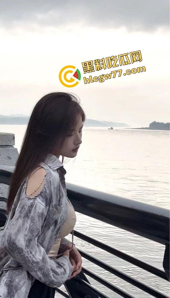 盐城师范学姐『许芷晴』舔棒跪好伺候年上叔叔,三十人轮插打通九道关,高潮喊狗狗想被操! 第1张 盐城师范学姐『许芷晴』舔棒跪好伺候年上叔叔,三十人轮插打通九道关,高潮喊狗狗想被操! 第1张