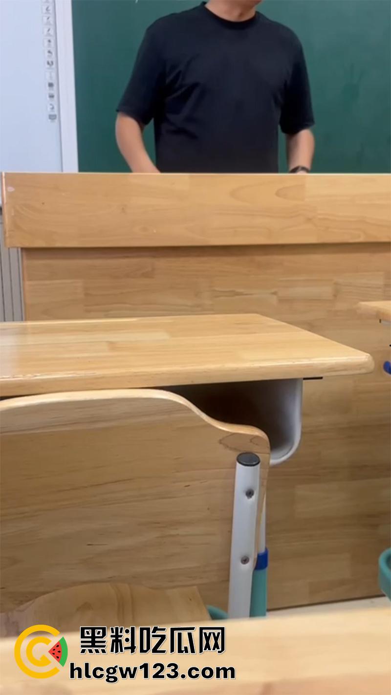 姚北实验学校食堂暴雷，绞肉机里蛆虫密集，被偷拍后将其曝光，太恐怖了实在难以置信！  第5张