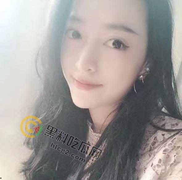 家长群爆炸！方茜哺乳期与多名家长乱搞，妻子们举横幅曝光，震撼学校！  第7张