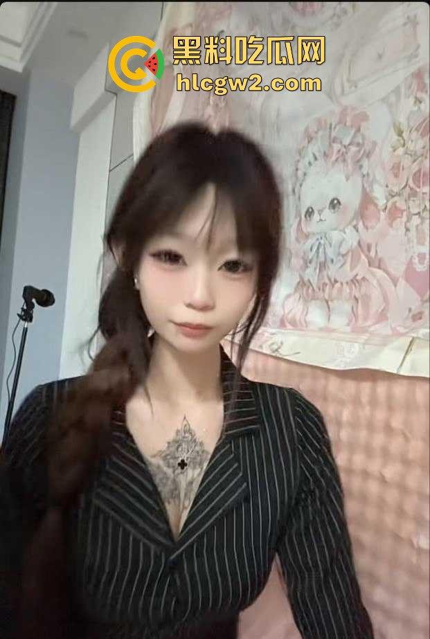 抖音精神小妹【小小姜】翻车！两万粉丝的她竟是隐藏福利姬，高价私密内容被曝光！  第5张