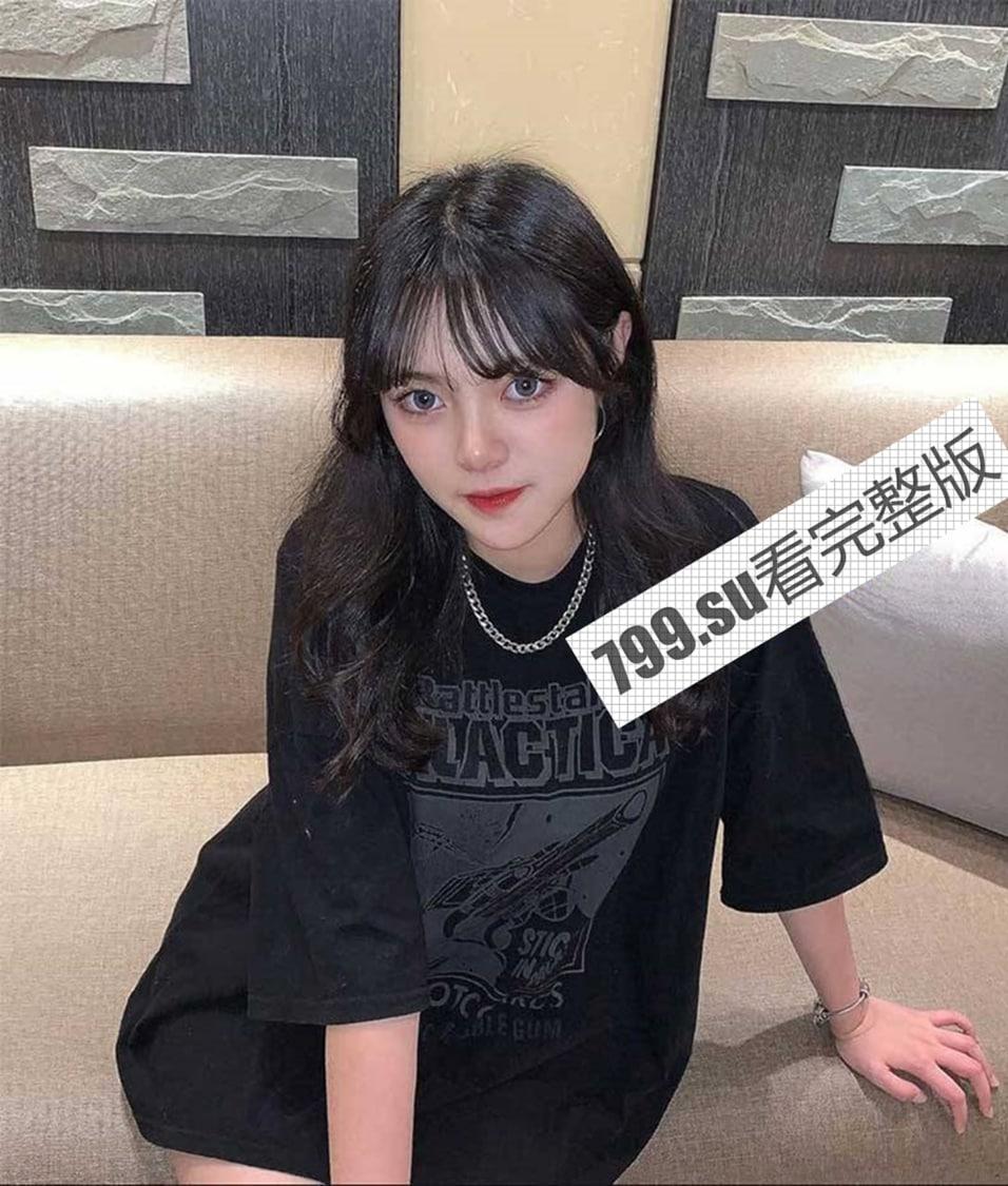 前女友系列  超漂亮的翘臀小网红 男友报复性爱视频惨遭泄漏 第5张