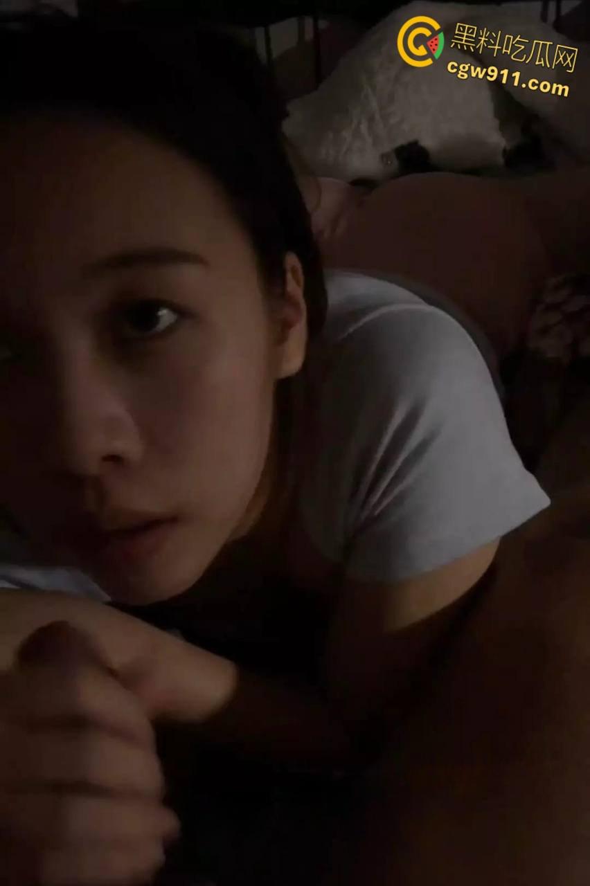 吉林反差母狗【程书宁】，巨乳细腰白虎嫩穴，深喉口交掰逼求操，两个奶子跟个小白兔一样太骚了 !  第7张