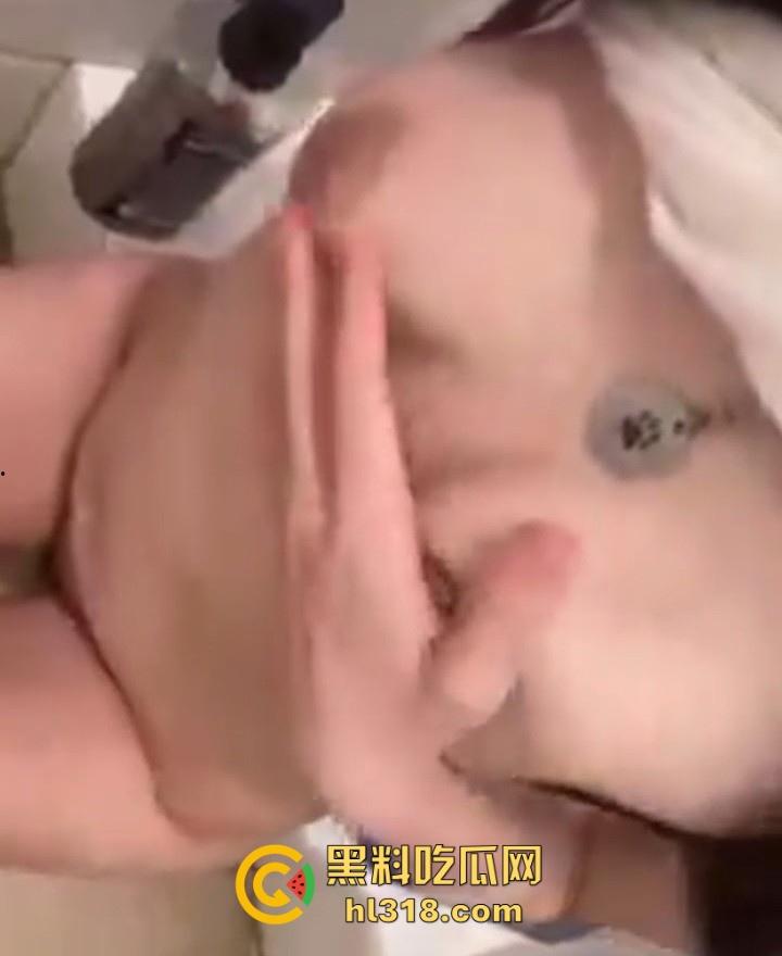 湖南职业学院学生妹【林妙妙】 清纯反差,翘臀曲线诱人,粉嫩乳尖娇俏挺立,自慰视频曝光流出! 第8张 湖南职业学院学生妹【林妙妙】 清纯反差,翘臀曲线诱人,粉嫩乳尖娇俏挺立,自慰视频曝光流出! 第8张