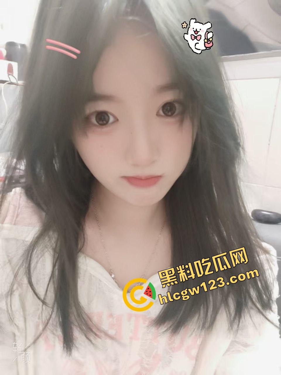 这秘书骚得要命,结婚照样每天黑丝高跟上班,撅屁股装掉笔逼都快露出来了,鸡巴都被看肿了! 第1张 这秘书骚得要命,结婚照样每天黑丝高跟上班,撅屁股装掉笔逼都快露出来了,鸡巴都被看肿了! 第1张