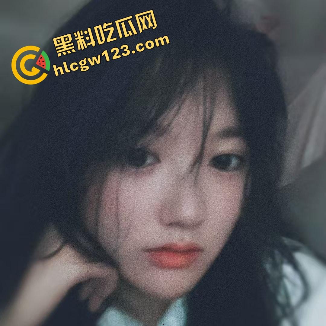 这秘书骚得要命,结婚照样每天黑丝高跟上班,撅屁股装掉笔逼都快露出来了,鸡巴都被看肿了! 第3张 这秘书骚得要命,结婚照样每天黑丝高跟上班,撅屁股装掉笔逼都快露出来了,鸡巴都被看肿了! 第3张