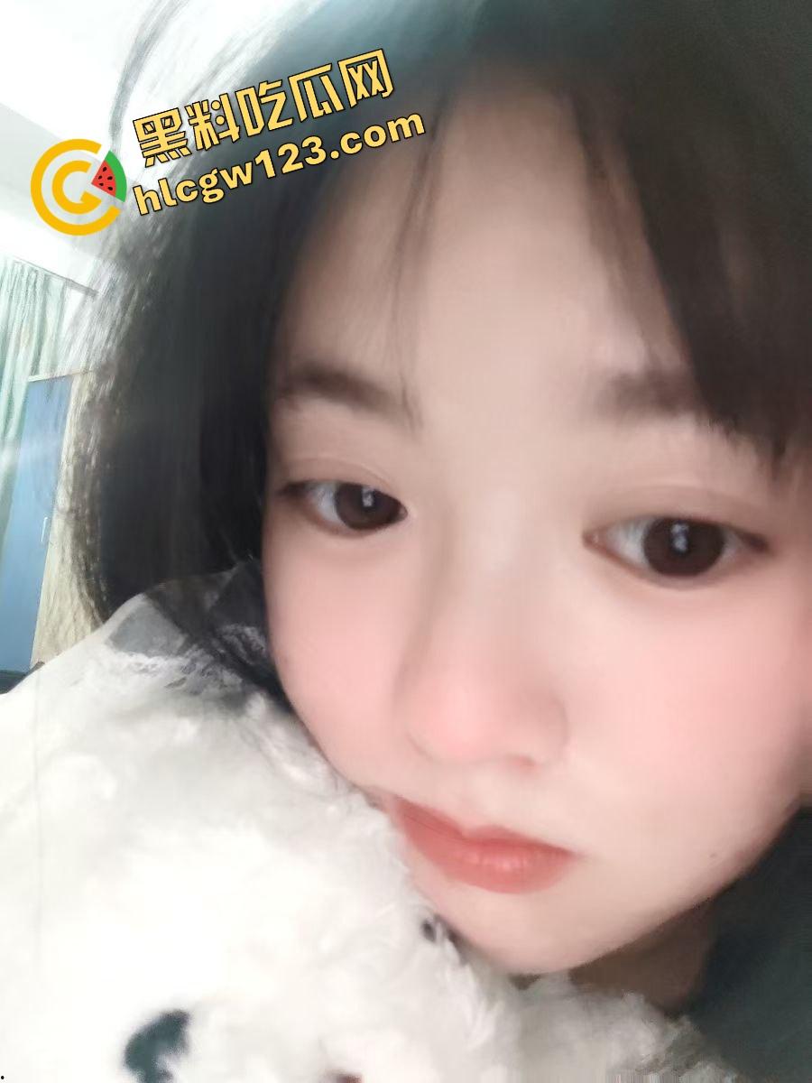 这秘书骚得要命,结婚照样每天黑丝高跟上班,撅屁股装掉笔逼都快露出来了,鸡巴都被看肿了! 第5张 这秘书骚得要命,结婚照样每天黑丝高跟上班,撅屁股装掉笔逼都快露出来了,鸡巴都被看肿了! 第5张