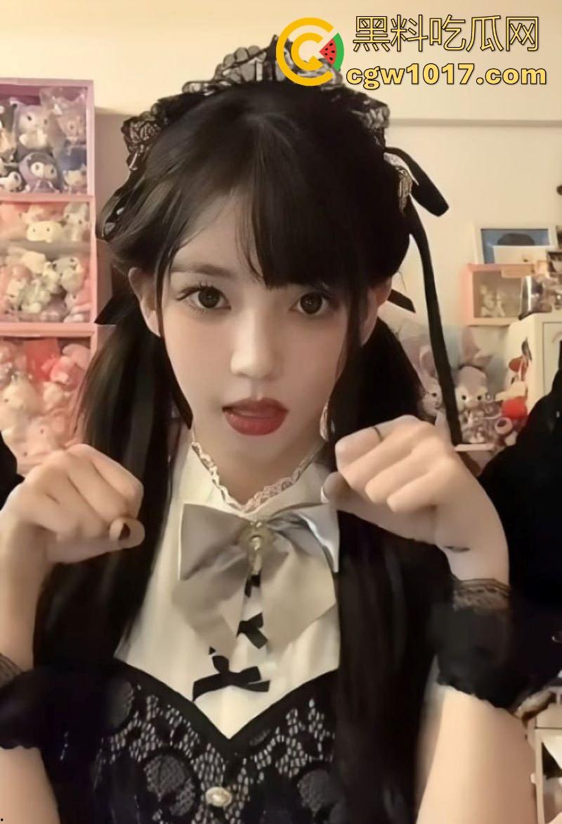 抖音高颜值网红【不要乱倒垃圾】早期私密视频曝光,极品尤物露脸深情口交深喉, 高清无码甜妹人设崩塌! 第5张 抖音高颜值网红【不要乱倒垃圾】早期私密视频曝光,极品尤物露脸深情口交深喉, 高清无码甜妹人设崩塌! 第5张