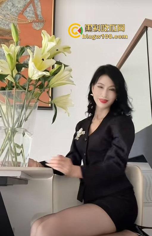 抖音成熟御姐【魔都女人俗称魔女】不良视频曝光,极品尤物风情万种啪啪漏奶,成熟女人的魅力太吸引人了! 第7张 抖音成熟御姐【魔都女人俗称魔女】不良视频曝光,极品尤物风情万种啪啪漏奶,成熟女人的魅力太吸引人了! 第7张