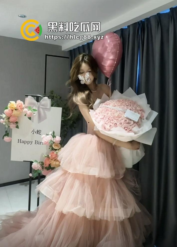 湖南05大学生『姜桃桃』177长腿，直播装纯等有钱鸡巴，奶钉大奶富人专享，69玩出96的姿势！  第9张