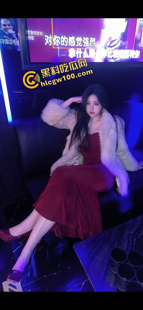 北海宾利富二代爆操丰满骚鸡【周白芸】各样姿势塞满肉棒榨精,爆插白虎淫叫性爱!独家曝光流出! 第4张 北海宾利富二代爆操丰满骚鸡【周白芸】各样姿势塞满肉棒榨精,爆插白虎淫叫性爱!独家曝光流出! 第4张