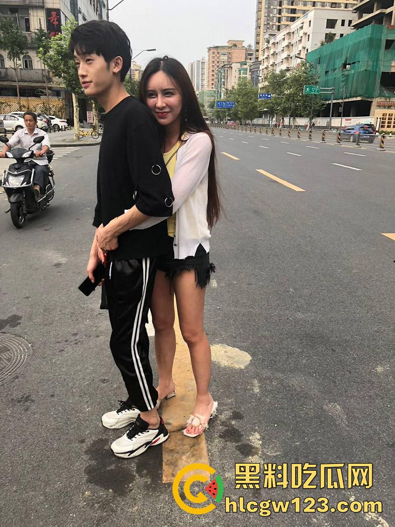 成都整容女生化母体，颜值高身材高挑性感，经常卖逼约炮染上梅毒，到处约炮感染年轻帅哥！  第2张