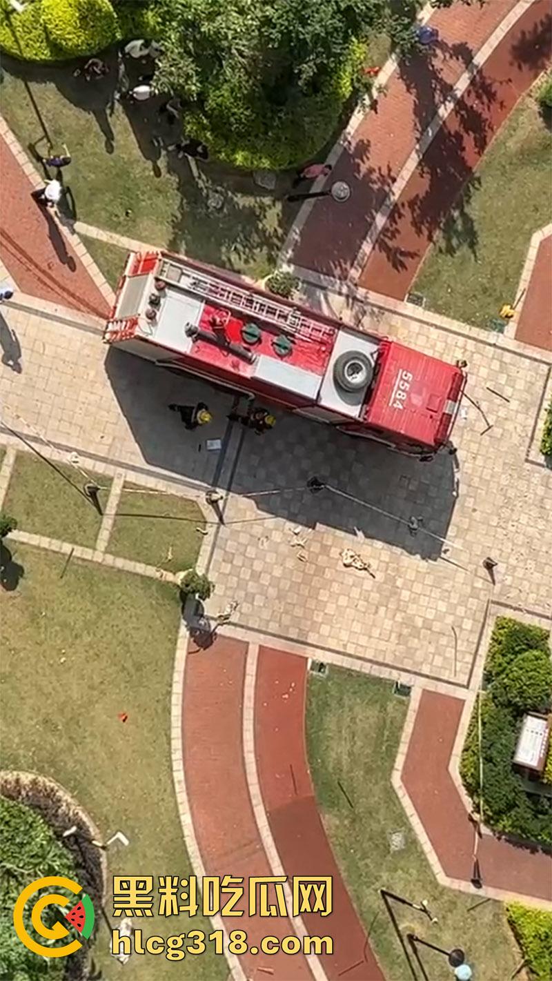 炸裂年轻夫妻吵架，小仙女直接点燃天然气，房屋爆炸大火肆虐，人直接从家里飞出去了！  第6张