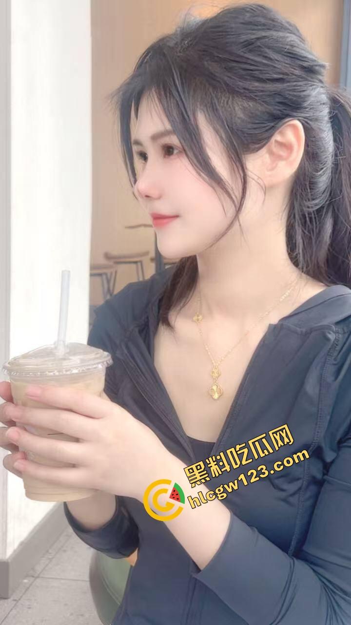 什么叫骚逼整活届的活教材？看完这位熟女的骚技，你就知道什么叫经验不是白长的！  第1张