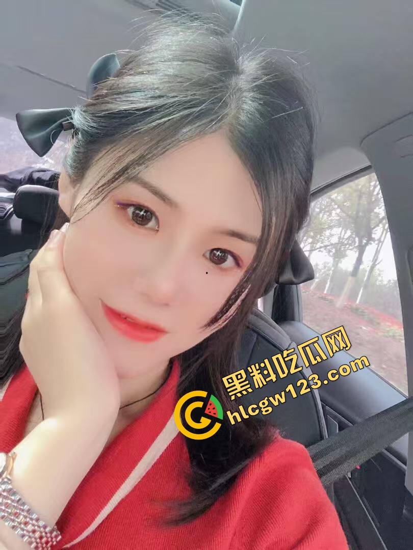 什么叫骚逼整活届的活教材？看完这位熟女的骚技，你就知道什么叫经验不是白长的！  第2张