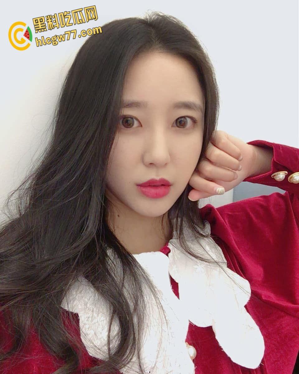 韩国风骚人妻露脸自拍,长腿反差尤物情趣诱惑,淫叫水多掀情欲巅峰! 第5张 韩国风骚人妻露脸自拍,长腿反差尤物情趣诱惑,淫叫水多掀情欲巅峰! 第5张