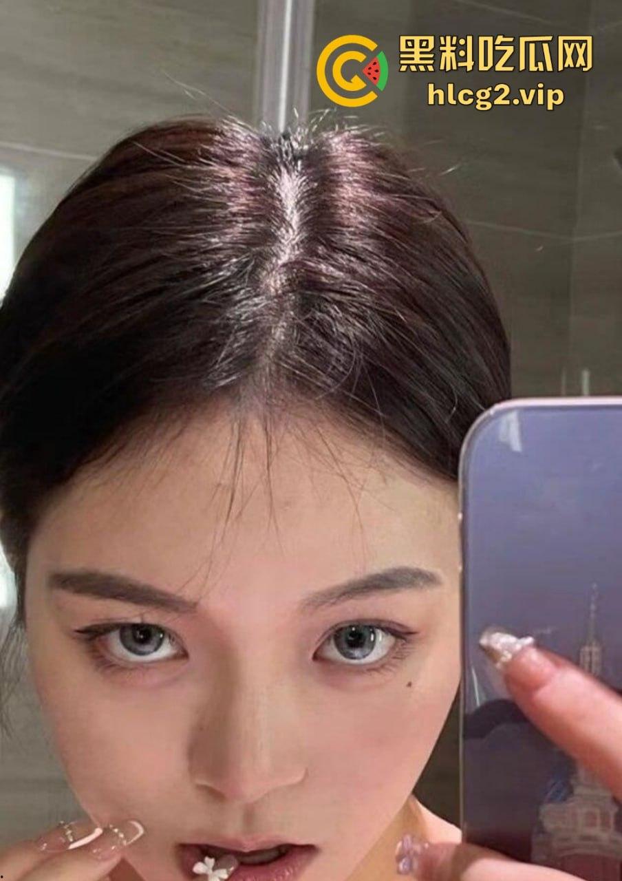 长沙传媒学院绝美校花权茜瑜激情流出!富二代男友爆操蜜桃臀,口技太顶了! 第1张 长沙传媒学院绝美校花权茜瑜激情流出!富二代男友爆操蜜桃臀,口技太顶了! 第1张