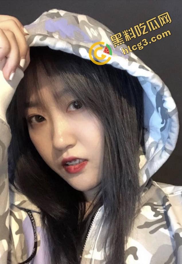 上海交通大学极品反差婊『徐雅茹』肉眼可见的骚 不雅性爱合集通通泄密流出！  第1张