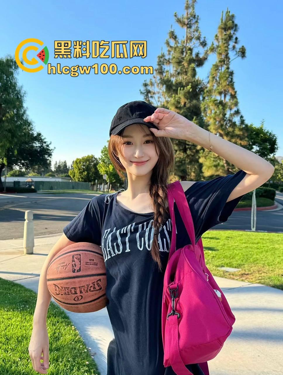 有钱人的新型乐器广州富二代脱光拜金女,屁股被敲出新节奏,这鼓质量真抗打,长得像黄渤敲得有点出戏! 第7张 有钱人的新型乐器广州富二代脱光拜金女,屁股被敲出新节奏,这鼓质量真抗打,长得像黄渤敲得有点出戏! 第7张