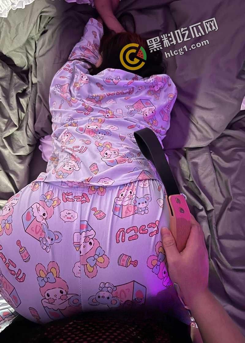 又爆大瓜！抖音说唱rapper主播  第一枪 拥有20cm巨根 暴力抽插大雷女友 视频传出 第7张