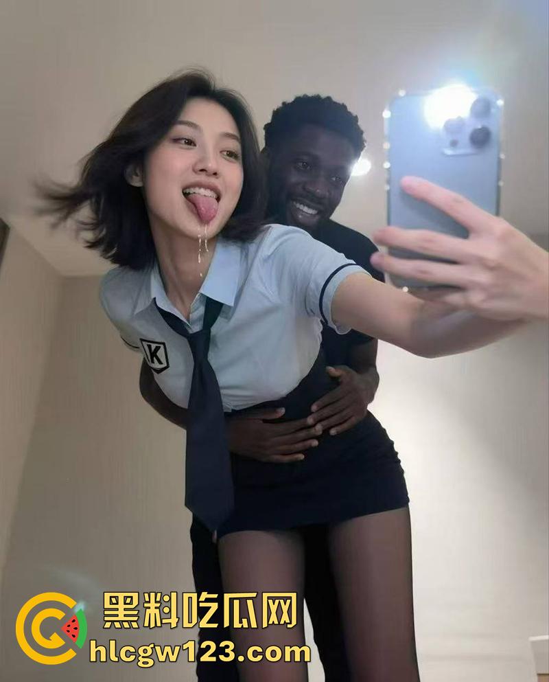 媚黑婊骚逼嫁大屌黑人，不收彩礼随便玩，一步到胃疯狂撞击，据说和黑人回到老家，还被多人轮奸呢！  第3张