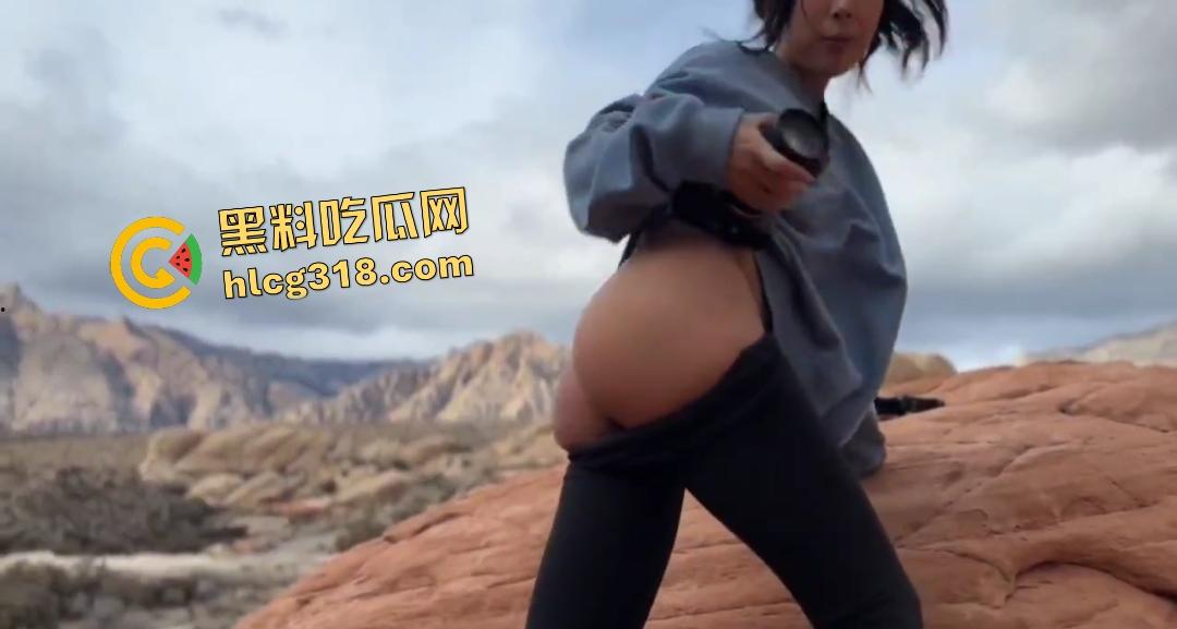 摄影师山丘野战抠逼口交，女友下跪姿势骚炸，摄影技术更是不得了，最后口爆收场潇洒走人！  第7张