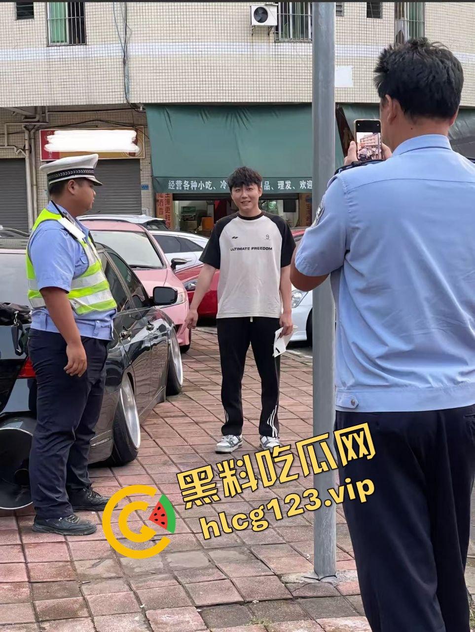 广东抖音网红改装车离谱！排气孔大到能塞下一个人，玩得也太过分了吧！  第3张