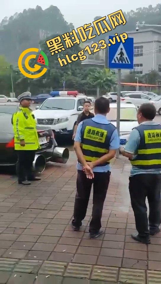 广东抖音网红改装车离谱！排气孔大到能塞下一个人，玩得也太过分了吧！  第8张