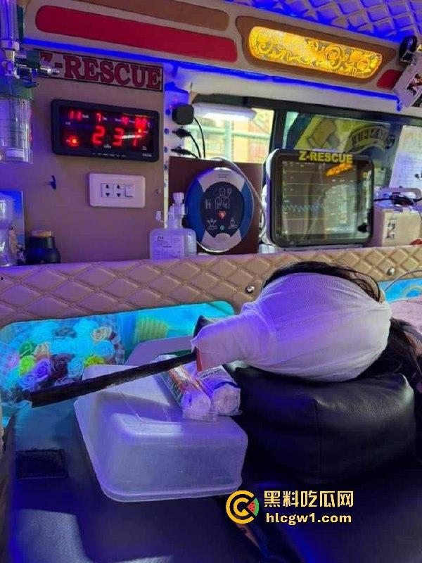 妙瓦底一女孩头部被刀插入！竹片墙掉刀酿惨剧，紧急送往泰国湄索医院！  第1张