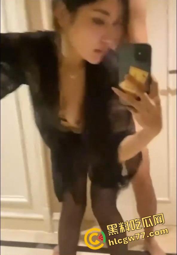 抖音小红书网红【蝶】真面目曝光，私下性贿赂金主，每一个火箭都是睡出来的，玩得就是这么下流！  第10张