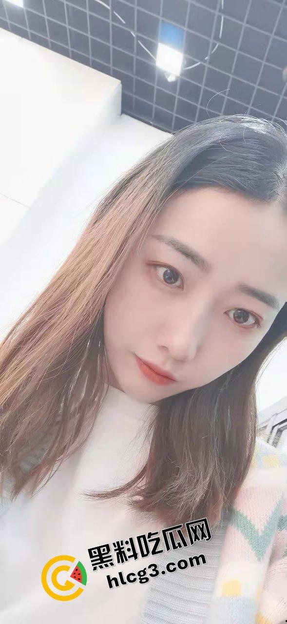 唐山98年无业极品反差婊『李煜』与男友家中记录性生活 遭泄密流出  第2张