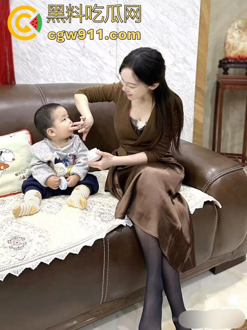 师生乱伦事件，上海二中高中女教师【张越】， 出轨16岁学生吴栋申，被丈夫实名举报出轨，聊天记录曝光！  第14张