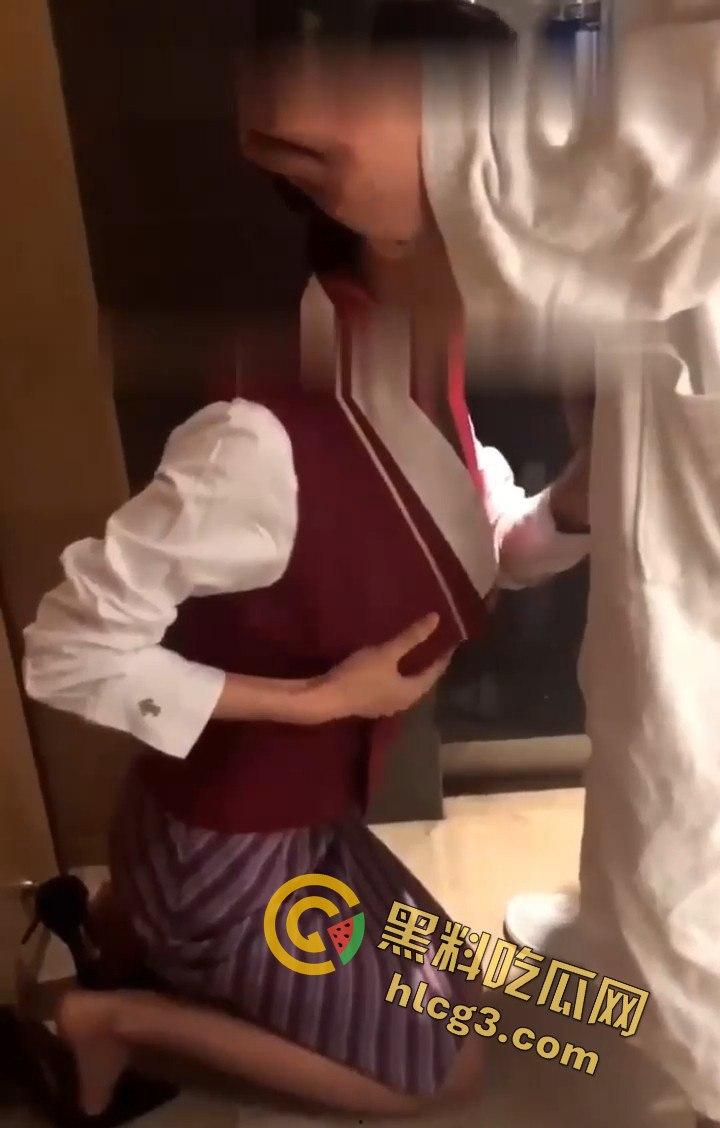 推特极品反差空姐女神『小雨是个大奶骚空姐』下飞机就主动变成金主母狗!无套爆操丝滑美腿! 第9张 推特极品反差空姐女神『小雨是个大奶骚空姐』下飞机就主动变成金主母狗!无套爆操丝滑美腿! 第9张