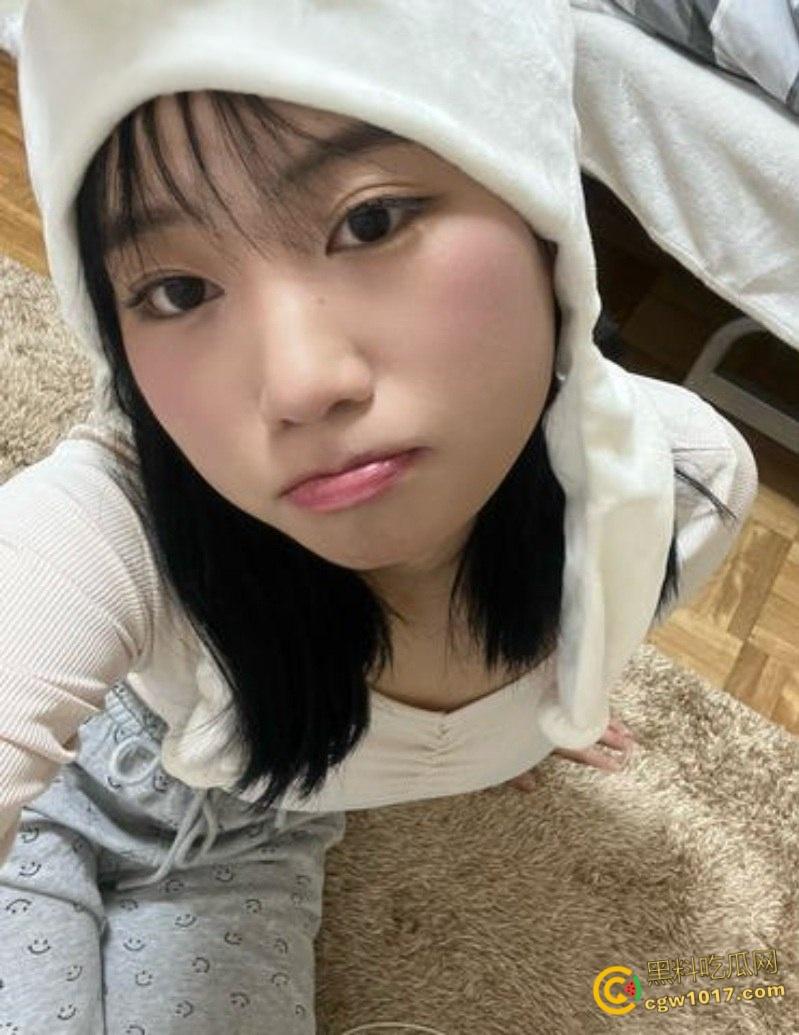 西安外国语大学【沈莉莉】,反差眼镜妹被男友调教日常,可爱女仆害羞捂脸,口爆颜射后还比耶自拍 ! 第3张 西安外国语大学【沈莉莉】,反差眼镜妹被男友调教日常,可爱女仆害羞捂脸,口爆颜射后还比耶自拍 ! 第3张