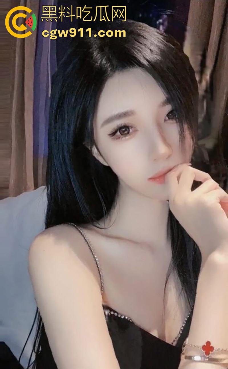 抖音13万粉网红【Wasasa】，逆天长腿尤物女神，流出两条与土豪秘密私约自拍短片，吃鸡技术超一流！  第3张