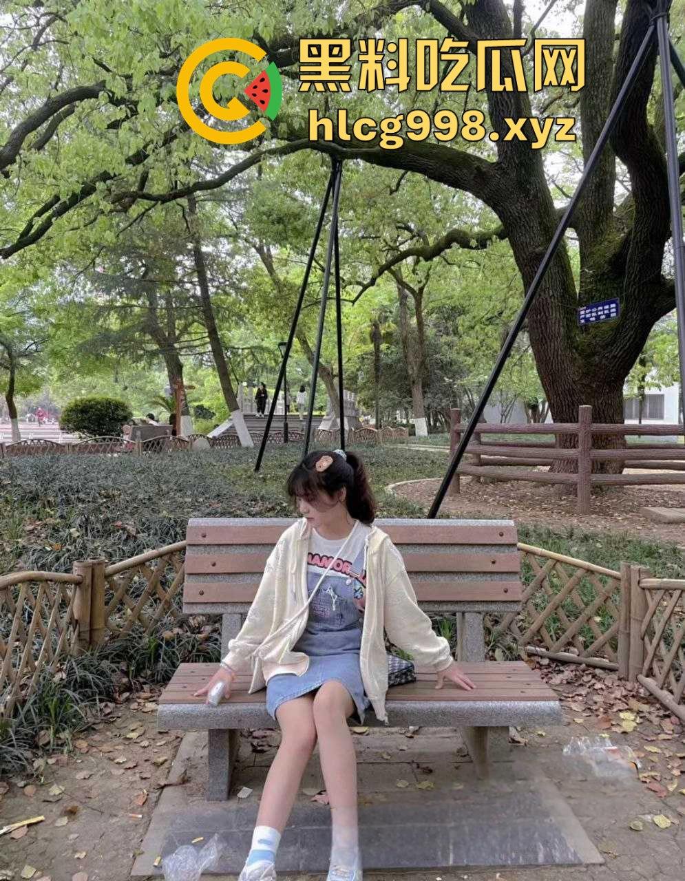 湖南女大学生【孙奥奥】无套内射,娇小身材只为金主敞开骚穴,女神成了圈养工具! 第2张 湖南女大学生【孙奥奥】无套内射,娇小身材只为金主敞开骚穴,女神成了圈养工具! 第2张