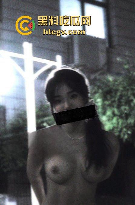 武大高颜值清纯少女【依依】被金主调教成母狗!全国各地旅游打卡露出,逼过流水雁过无声! 第11张 武大高颜值清纯少女【依依】被金主调教成母狗!全国各地旅游打卡露出,逼过流水雁过无声! 第11张