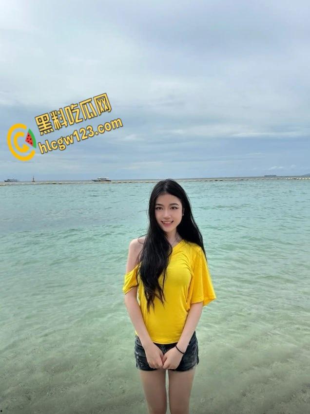 露脸实锤！抖音网红白皙高颜美少女【缪缪BB】，在线掰穴自慰娇喘反差十足！  第3张