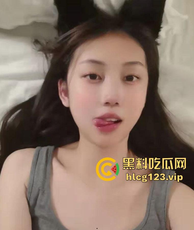 瓜友爆料珠海电商妹【栗娜】酒店约炮被抓,男友怒曝光7部不雅视频!反差魅力引发热议! 第2张 瓜友爆料珠海电商妹【栗娜】酒店约炮被抓,男友怒曝光7部不雅视频!反差魅力引发热议! 第2张