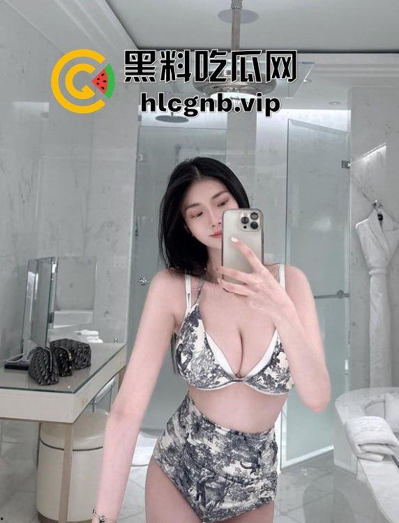 E奶御姐VivianLee 多人3P淫乱爆发！前后双插喷出小穴水流，巨乳晃动让人欲仙欲死  第10张