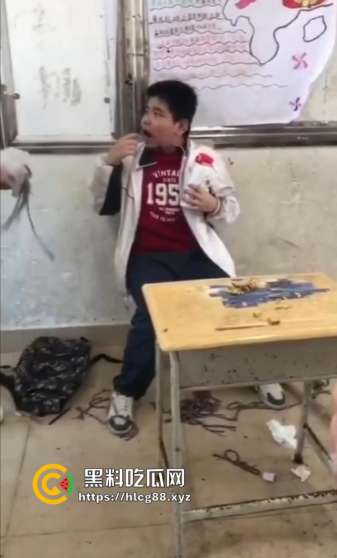 吴川三中一群人渣围殴弱智学生塞嘴逼打飞机，学校还他妈忙着捂嘴护畜生！  第4张